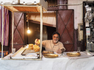 Dans les rues de la medina, voyage au Maroc © Estelle Hertault