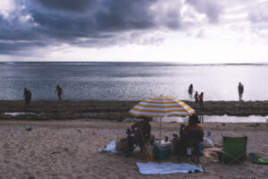 Réunionnais sur la plage © Estelle Hertault