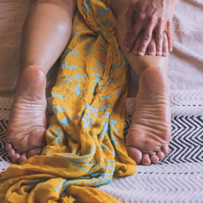 Photographie femme, massage en Clarée © Estelle Hertault