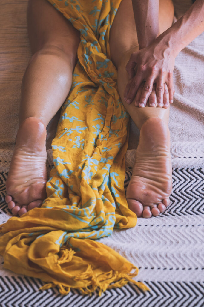 Photographie femme, massage en Clarée © Estelle Hertault