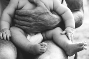 photo bébé et papa